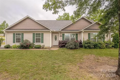 4135 Doe Ridge Ln, Lancaster, SC 29720