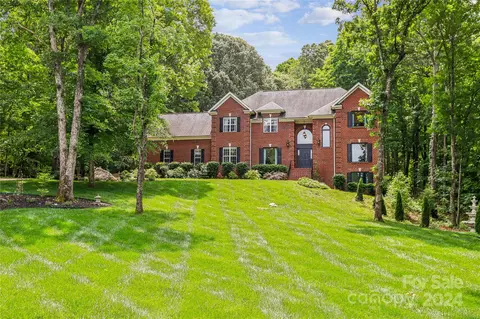 5023 Cambridge Oaks Dr, Weddington, NC 28104