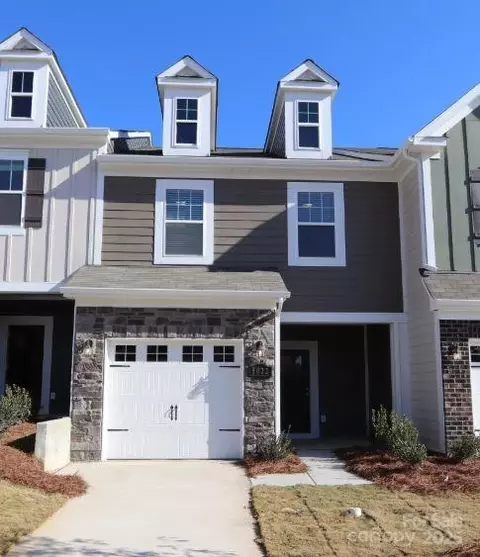5033 Falstone Dr, Charlotte, NC 28269