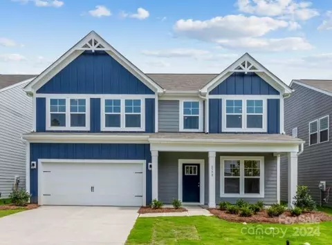 8598 Acadia Pkwy, Sherrills Ford, NC 28673