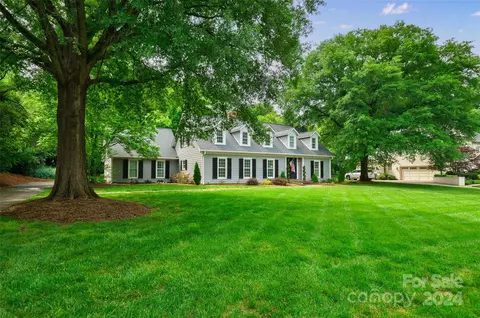 3924 Huntcliff Dr, Charlotte, NC 28226