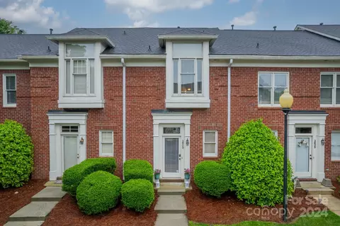 2609 Dilworth Heights Ln, Charlotte, NC 28209