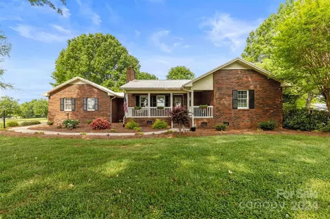 372 Brumley Rd, Mooresville, NC 28115