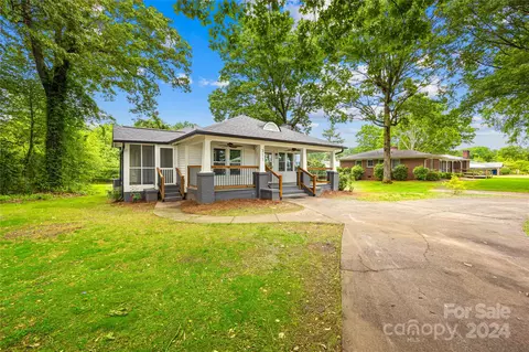 311 Roy Eaker Rd, Cherryville, NC 28021