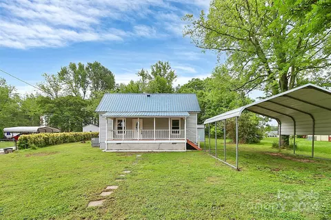 72 Fifth St, York, SC 29745
