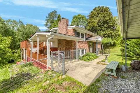 Exterior - 30 Willow Dr, Brevard, NC 28712 photo 5 of 6