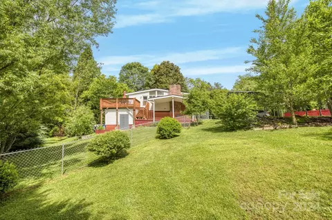 Exterior - 30 Willow Dr, Brevard, NC 28712 photo 2 of 6
