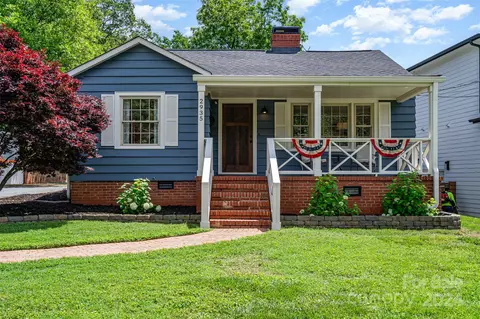 2935 Park Rd, Charlotte, NC 28209