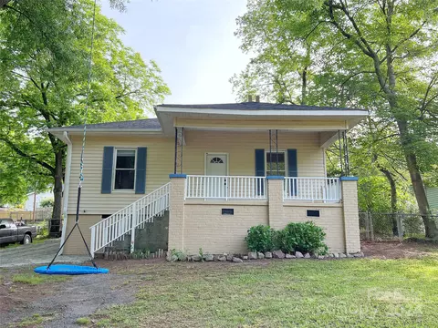 84 1st Ave, China Grove, NC 28023