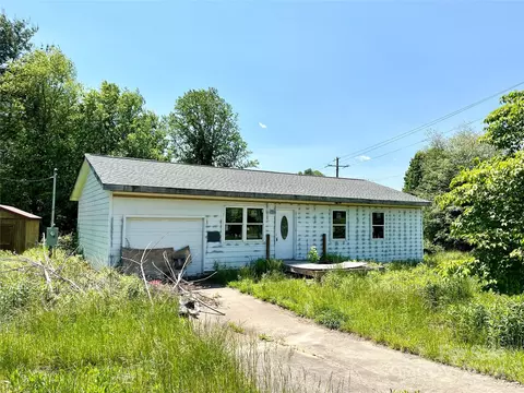 102 Willowbrook Rd, Hendersonville, NC 28792