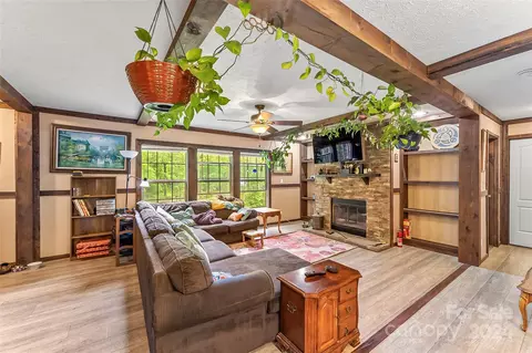 Living - 26 Spring St, Candler, NC 28715 photo 1 of 2