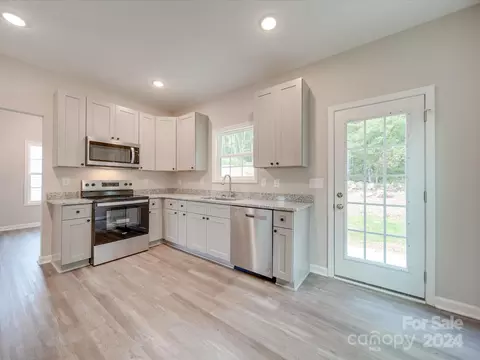 Kitchen - 650 Morgan Rd, Albemarle, NC 28001 photo 1 of 4