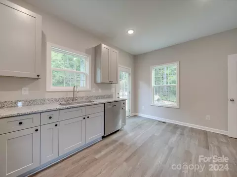 Kitchen - 650 Morgan Rd, Albemarle, NC 28001 photo 3 of 4