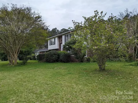 3331 White Store Rd, Pageland, SC 29728
