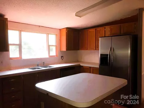 265 Mckinley Rd, Roaring River, NC 28669 photo 4