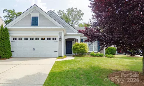 8939 Kestral Ridge Dr, Charlotte, NC 28269