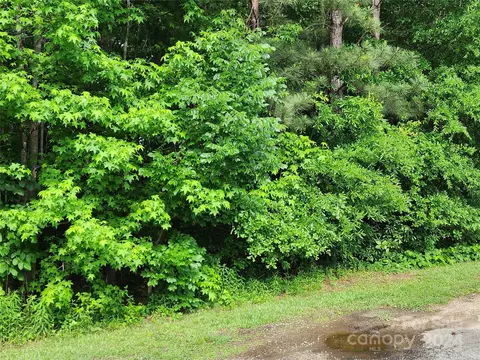 105 Mullis Cir, Lancaster, SC 29720 photo 2