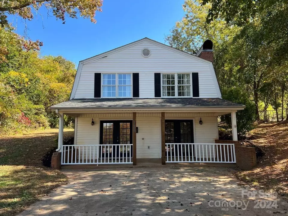 Exterior - 126 Rosedale Dr, Forest City, NC 28043 photo 2 of 4