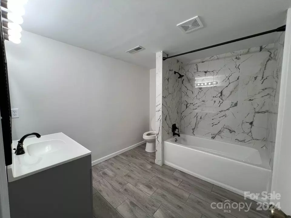 Bath - 126 Rosedale Dr, Forest City, NC 28043 photo 1 of 4