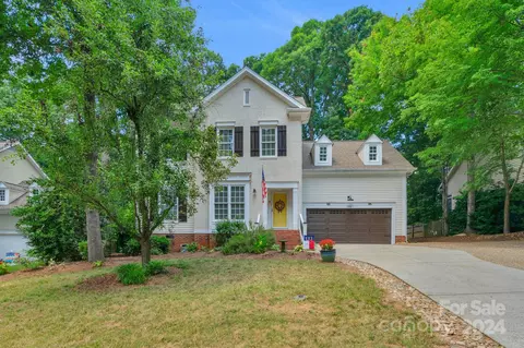 7806 Forest Oaks Ln, Waxhaw, NC 28173