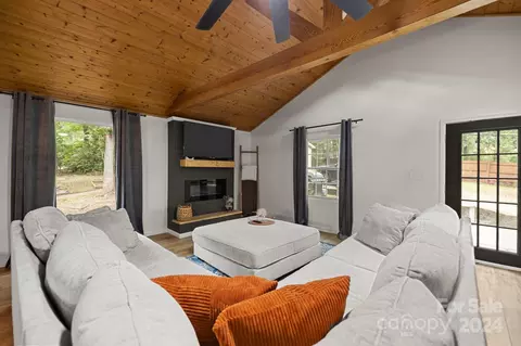 Living - 313 Settlement Dr, Midland, NC 28107 photo 2 of 5