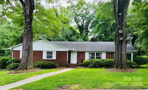 344 Rabon Se St SE, Concord, NC 28025