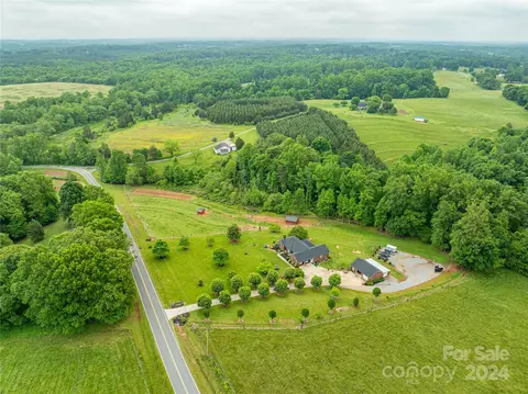 7655 Henry Rd, Vale, NC 28168 photo 3