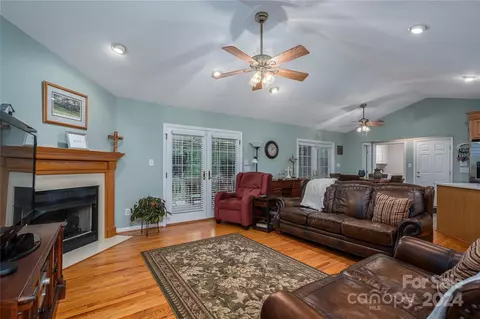 7655 Henry Rd, Vale, NC 28168 photo 17