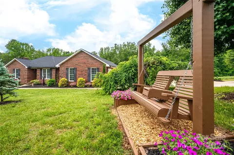 7655 Henry Rd, Vale, NC 28168 photo 2