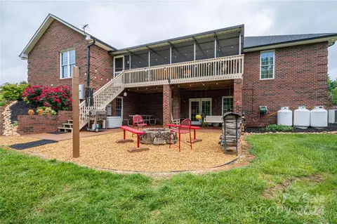 7655 Henry Rd, Vale, NC 28168 photo 9