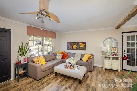 2047 Dover Ln, Lancaster, SC 29720 photo 4