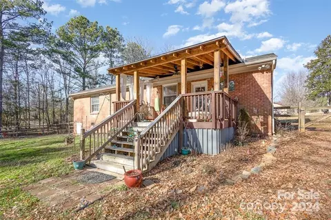 2047 Dover Ln, Lancaster, SC 29720 photo 16