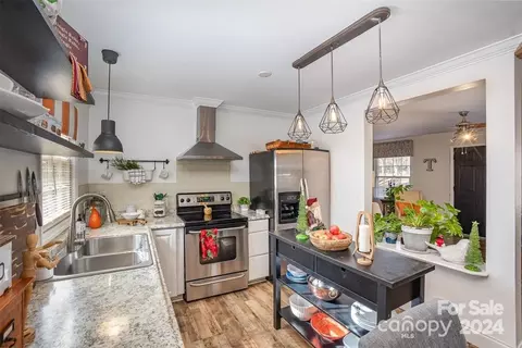 2047 Dover Ln, Lancaster, SC 29720 photo 9