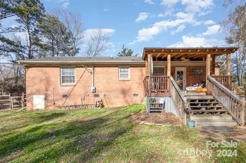 2047 Dover Ln, Lancaster, SC 29720 photo 17