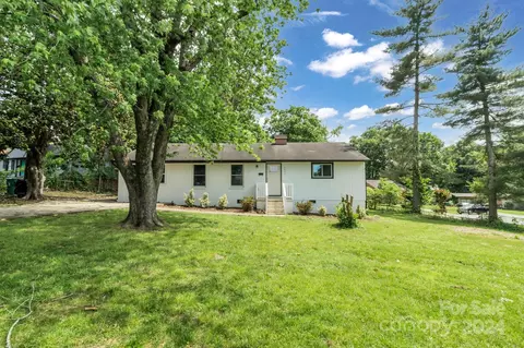 2857 Burbank Ave, Charlotte, NC 28216