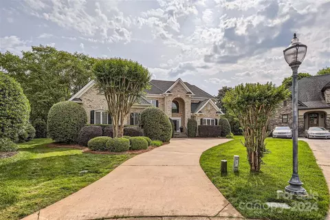 16206 Walcot Ln, Cornelius, NC 28031 photo 2
