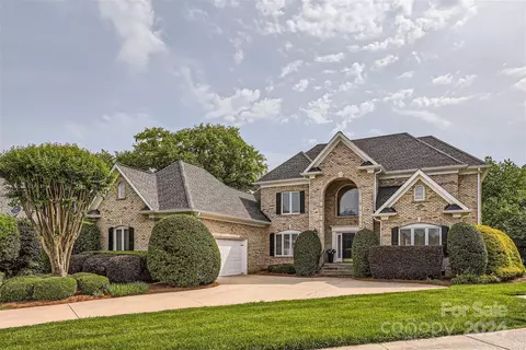 16206 Walcot Ln, Cornelius, NC 28031