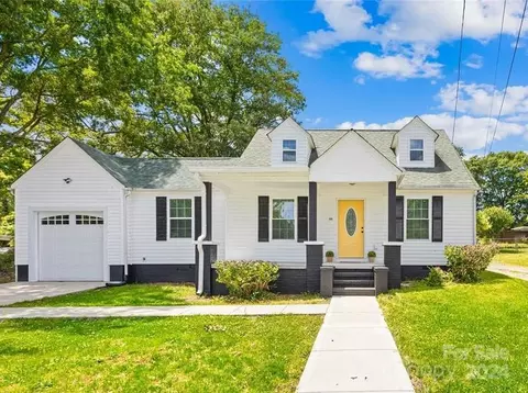 309 Holland N St N, Dallas, NC 28034