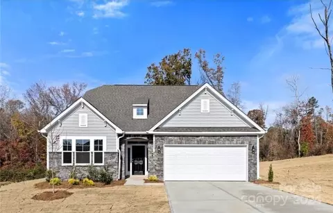 5684 Siler St, Trinity, NC 27370