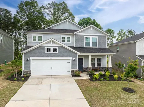 4111 Armstrong Farm Dr, Belmont, NC 28012