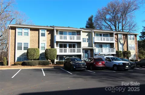 1645 Arlyn J Cir #J, Charlotte, NC 28213
