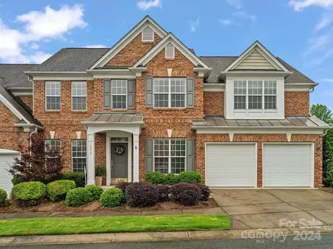 10819 Rogalla Dr, Charlotte, NC 28277