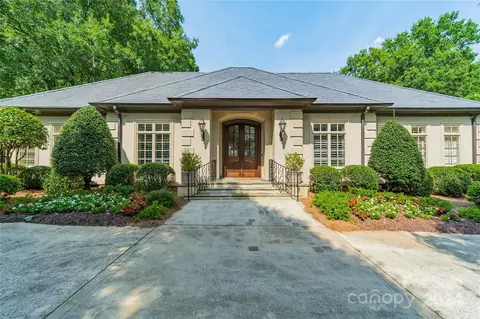 4021 Doves Roost Ct, Charlotte, NC 28211