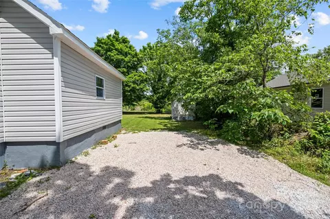 Exterior - 37 Knox St, Salisbury, NC 28144 photo 6 of 8