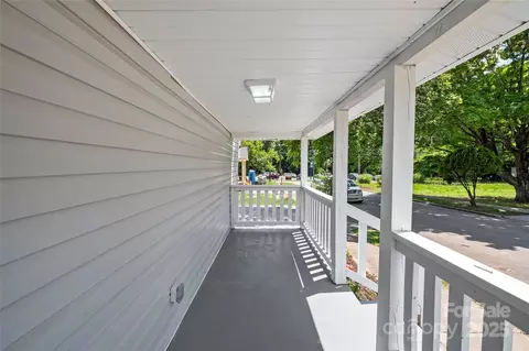 Exterior - 37 Knox St, Salisbury, NC 28144 photo 4 of 8