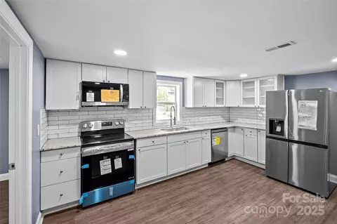 Kitchen - 37 Knox St, Salisbury, NC 28144 photo 2 of 4