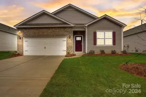 318 Brinkley Dr, Kings Mountain, NC 28086