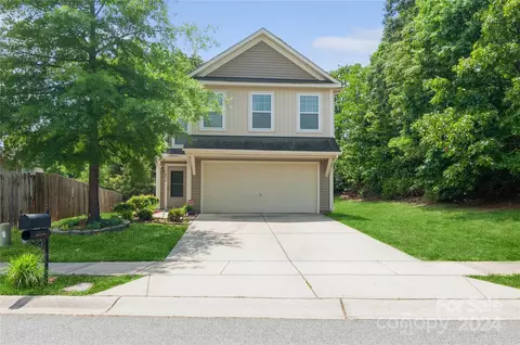 6034 Crossvine Ln, Charlotte, NC 28215