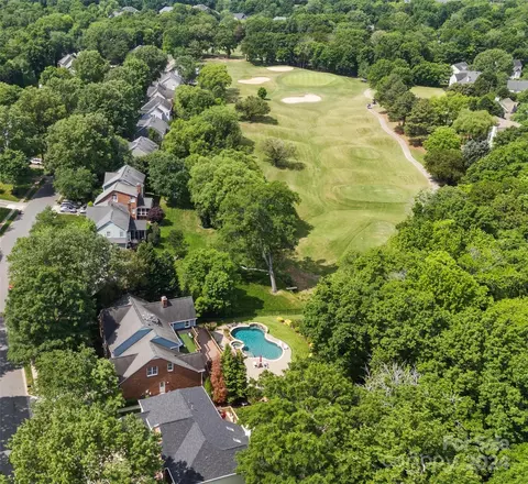4915 Crownvista Dr, Charlotte, NC 28269
