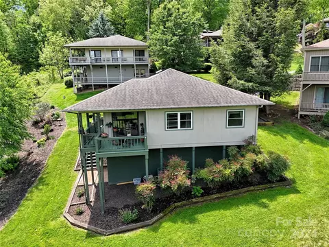 59 Winghaven Hts, Waynesville, NC 28786